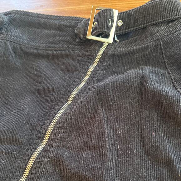 URBAN OUTFITTERS Jet Black Corduroy Mini Skirt Zipper Front Buckles size Small - Picture 2 of 5